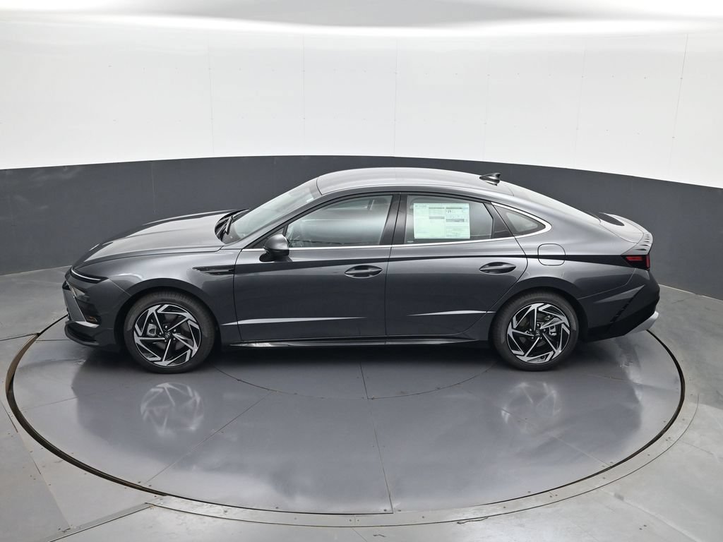 New 2026 Hyundai Sonata SEL FWD image 20