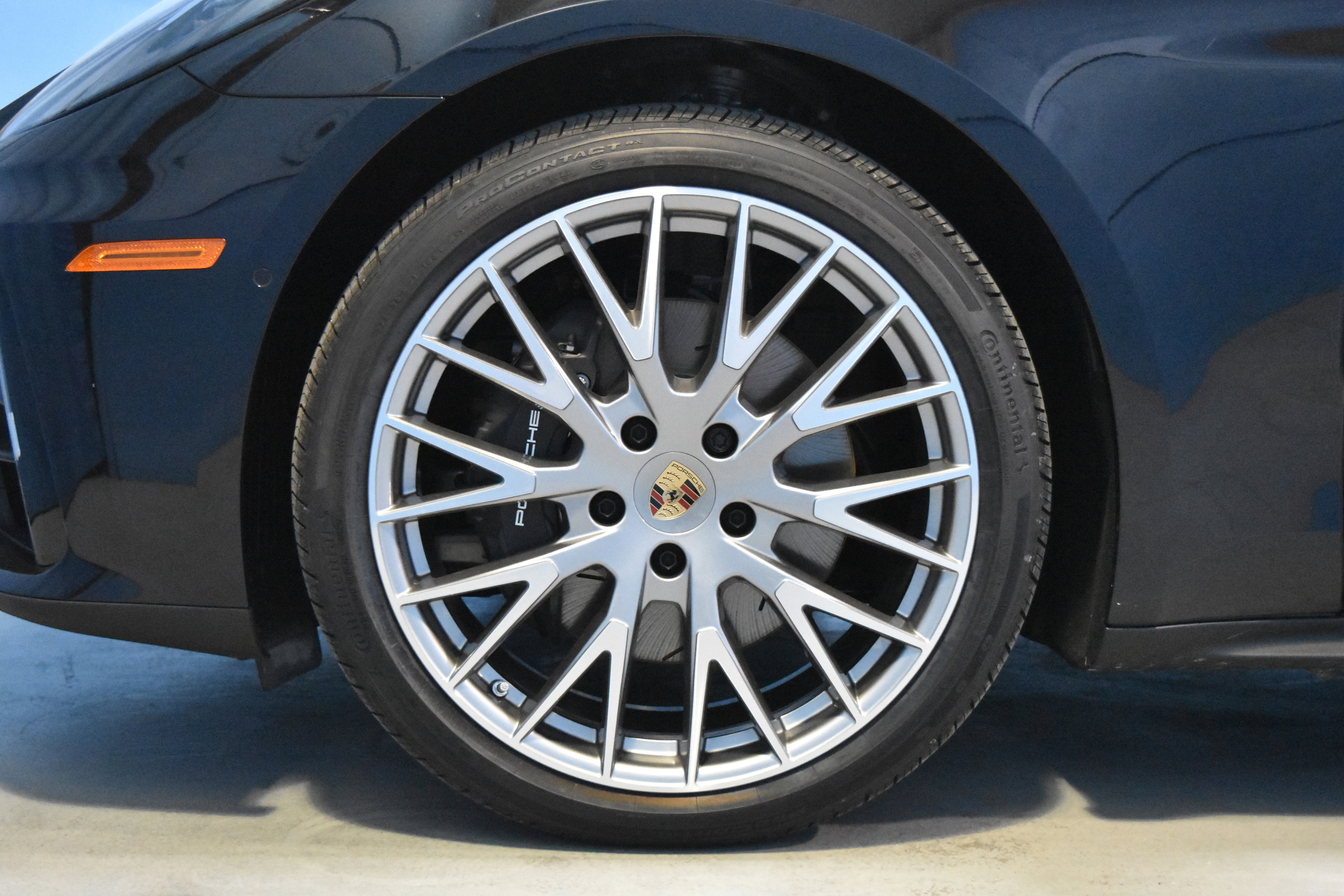 New 2025 Porsche Panamera 4 image 26