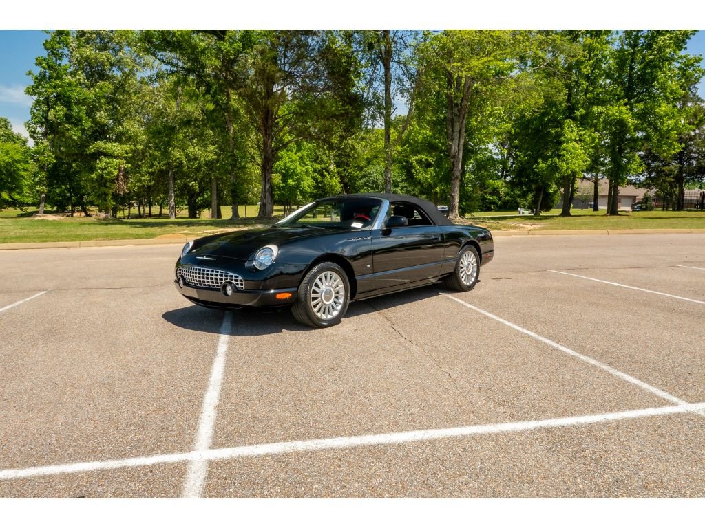 Used 2004 Ford Thunderbird RWD image 25