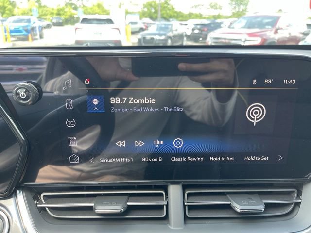 New 2026 Chevrolet Trax ACTIV w/ Sunroof Package FWD image 16