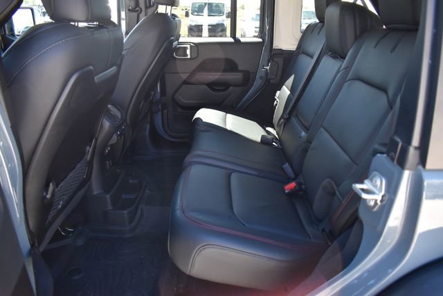 Used 2024 Jeep Wrangler Unlimited Rubicon w/ Convenience Group AWD/4WD image 21