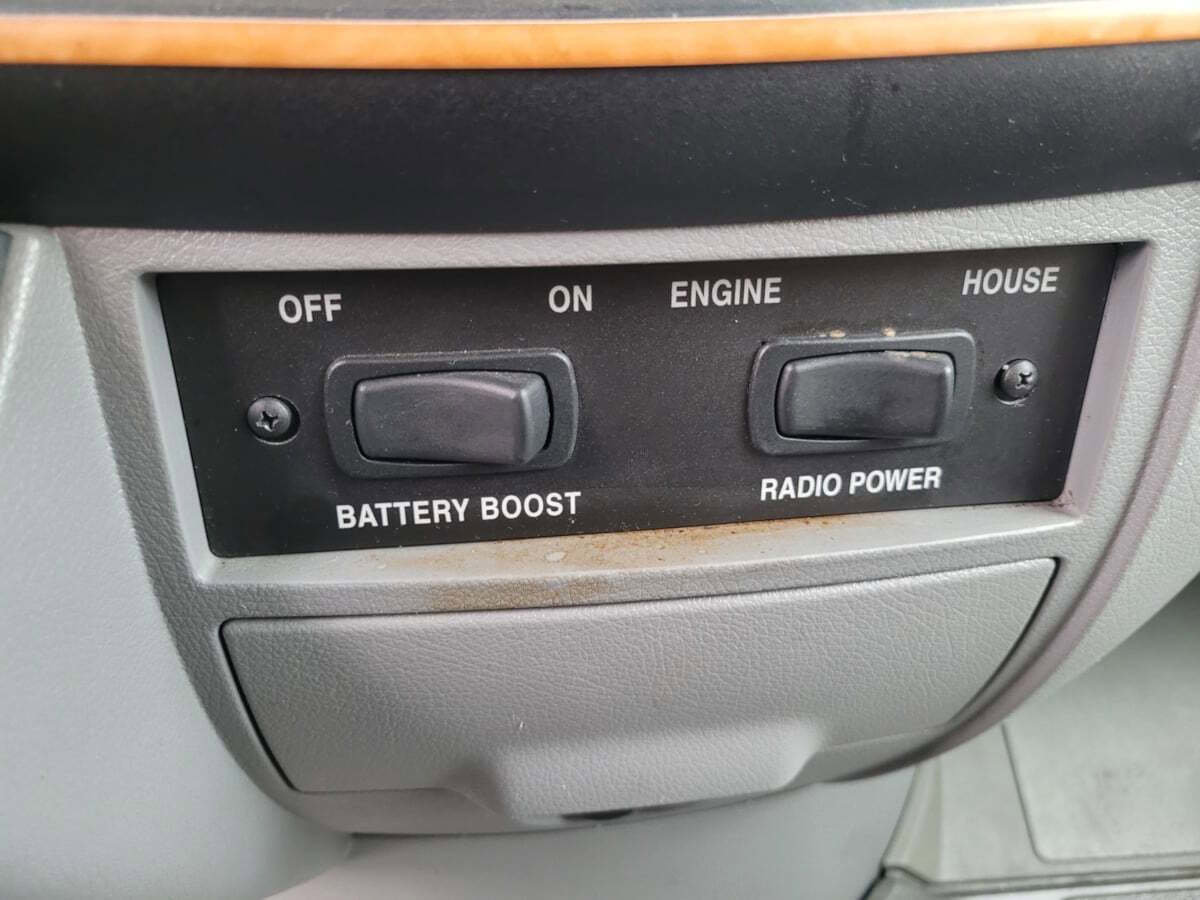 Used 2011 Mercedes-Benz Sprinter 3500 image 37