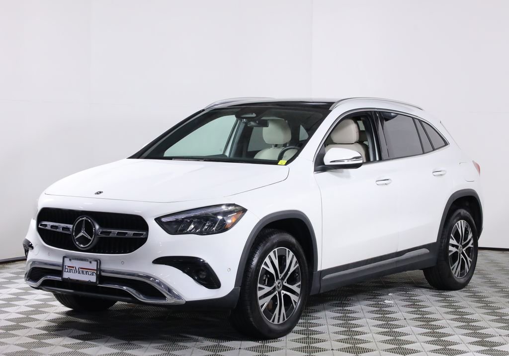 Used 2025 Mercedes-Benz GLA 250 4MATIC image 3