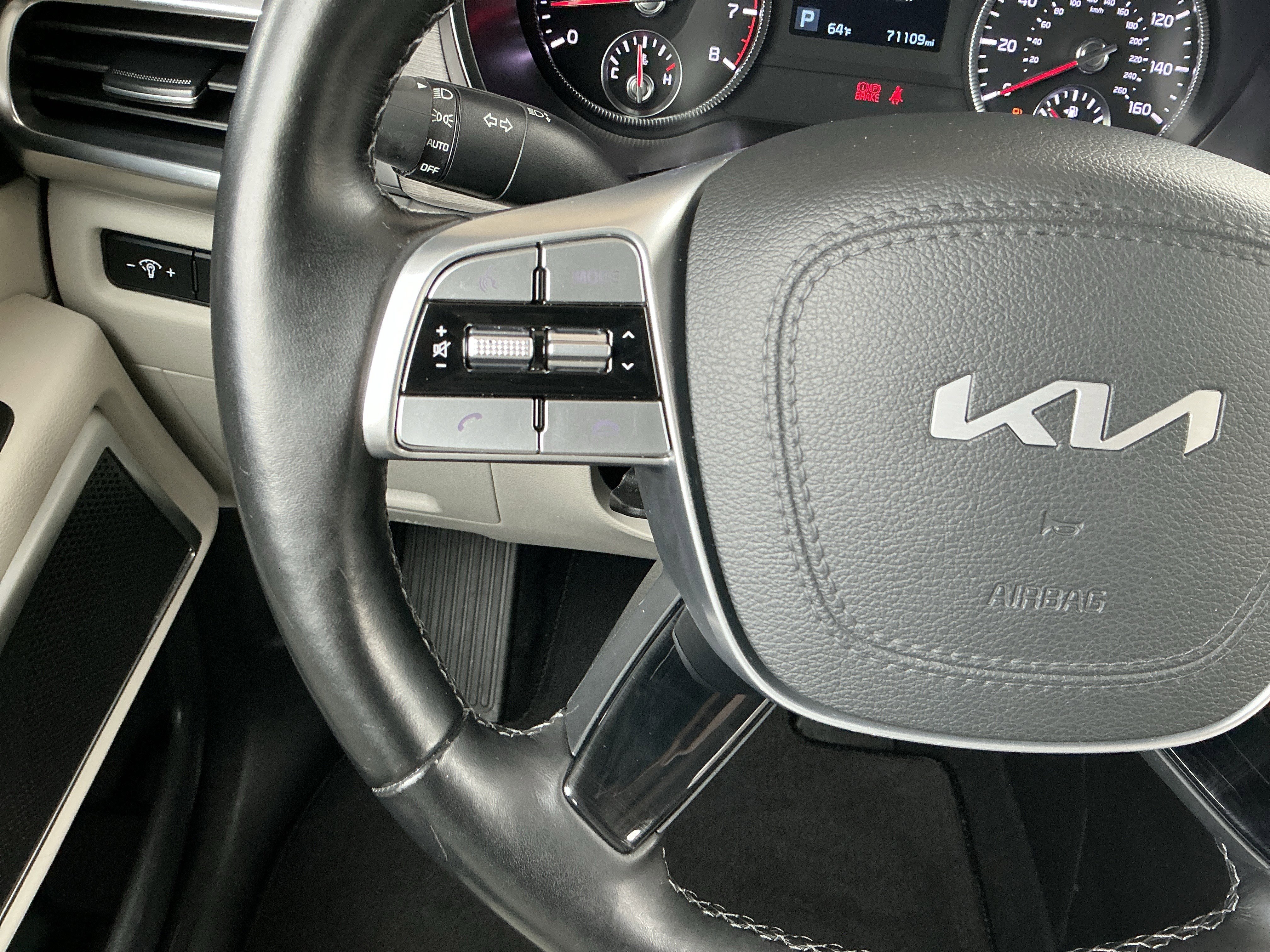 Used 2022 Kia Telluride EX w/ EX Premium Package image 12