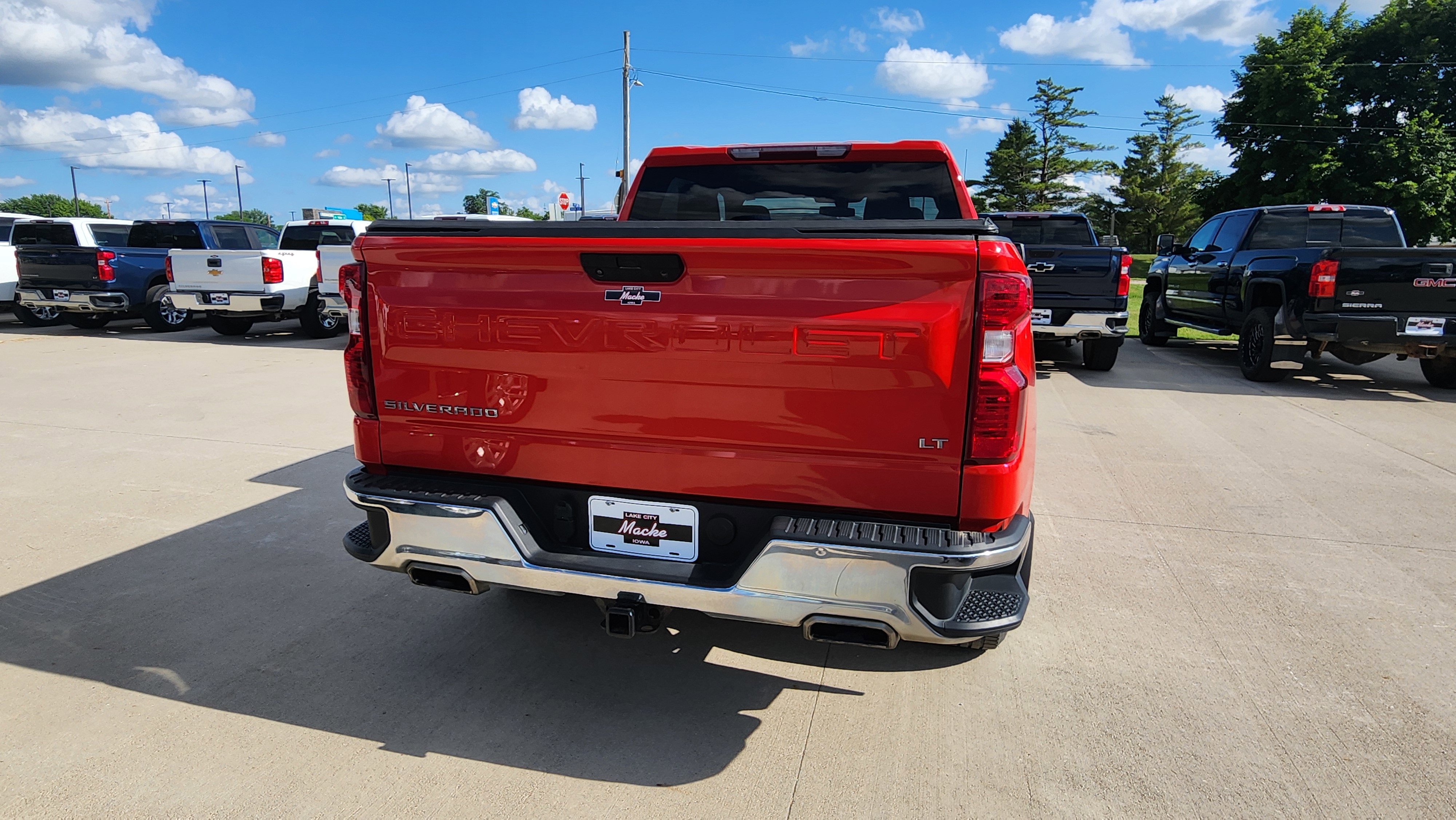 Certified 2021 Chevrolet Silverado 1500 LT w/ Z71 Off-Road Package AWD/4WD image 6