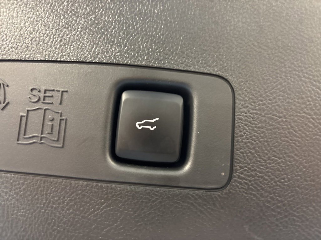 Used 2024 Lincoln Corsair Grand Touring w/ Equipment Group 301A image 10