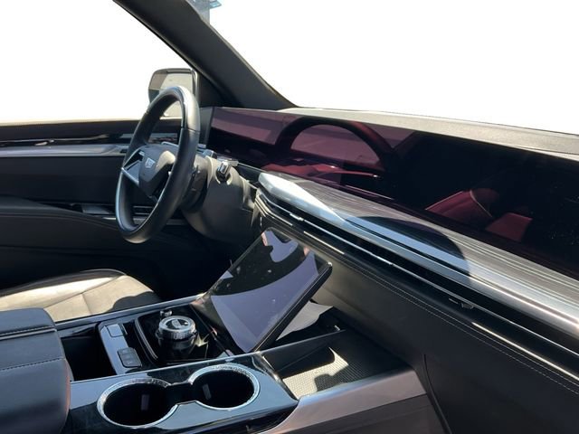 Used 2025 Cadillac Escalade Sport w/ LPO, ONYX Package AWD/4WD image 10