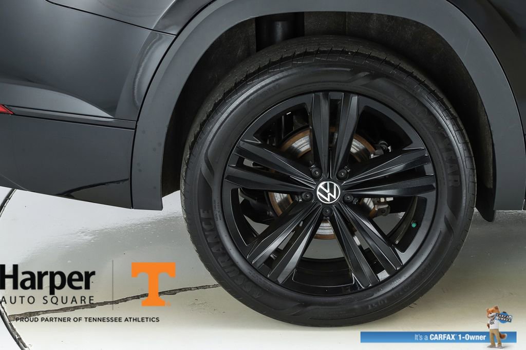 Used 2023 Volkswagen Atlas SEL R-Line AWD/4WD image 13