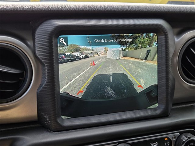 Used 2021 Jeep Gladiator Willys image 25
