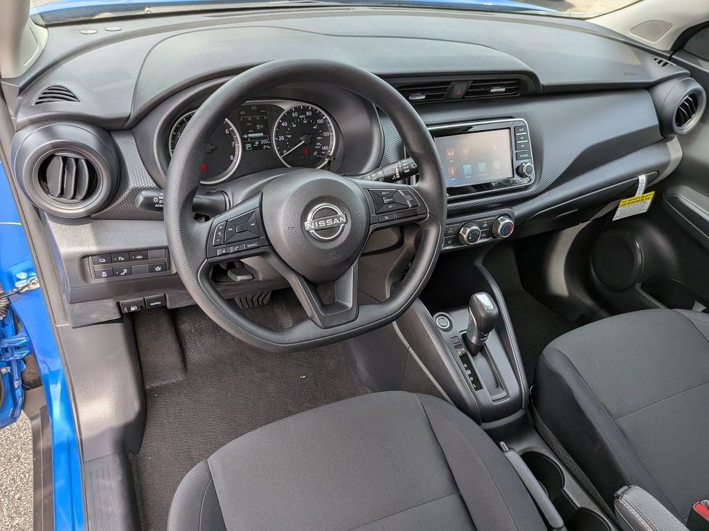Used 2025 Nissan Kicks Play S FWD image 16