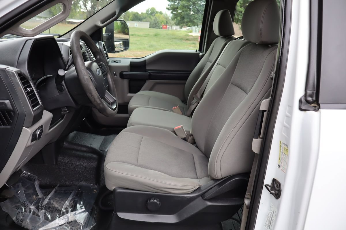 Used 2018 Ford F250 XL w/ Power Equipment Group AWD/4WD image 19