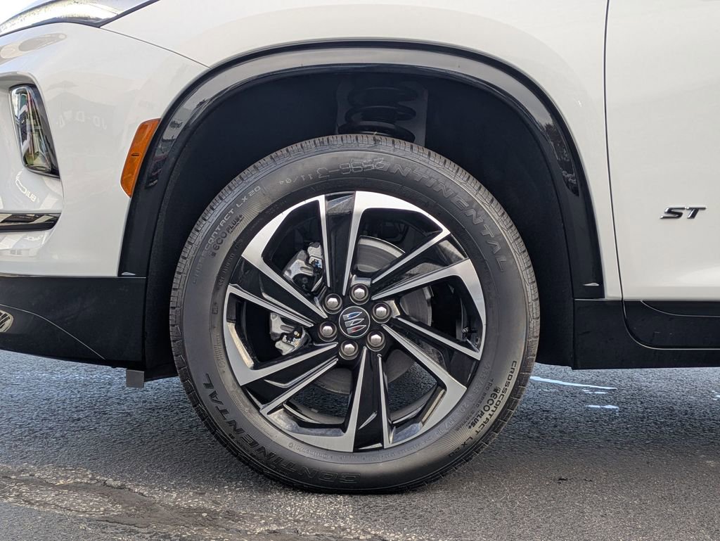 New 2026 Buick Enclave Sport Touring image 8