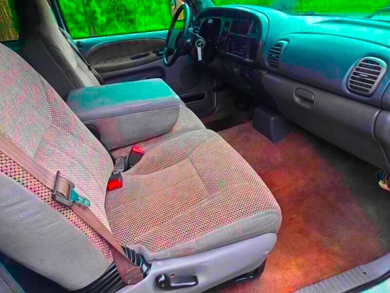 Used 1999 Dodge Ram 2500 Truck 2WD Quad Cab image 12