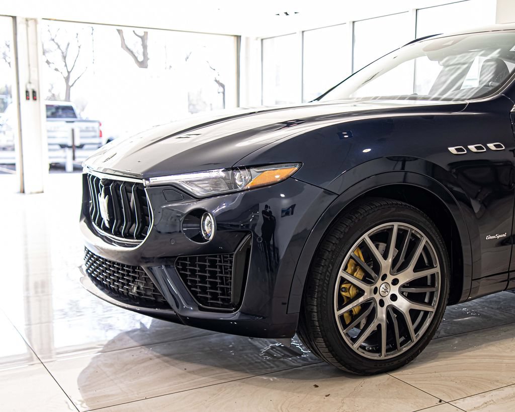 Used 2019 Maserati Levante S GranSport AWD/4WD image 4