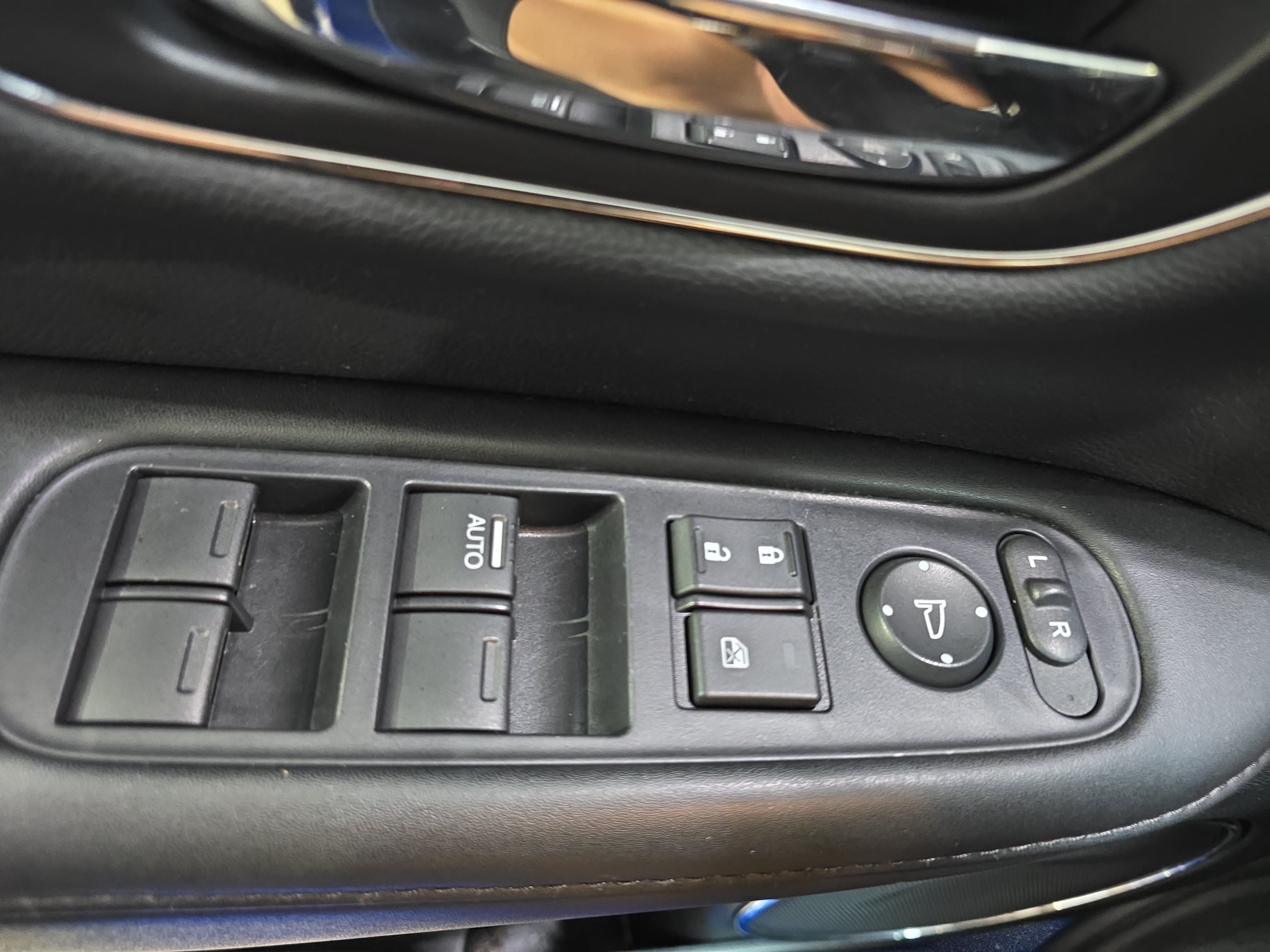 Certified 2021 Honda HR-V EX-L image 25