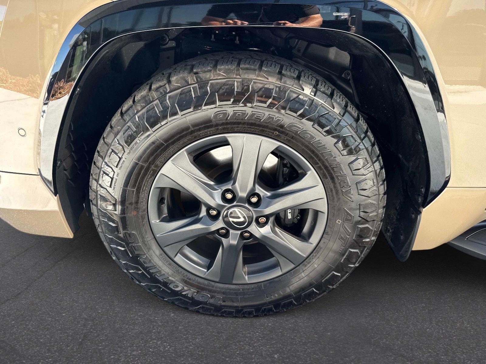 Certified 2025 Lexus LX 700h Overtrail image 10