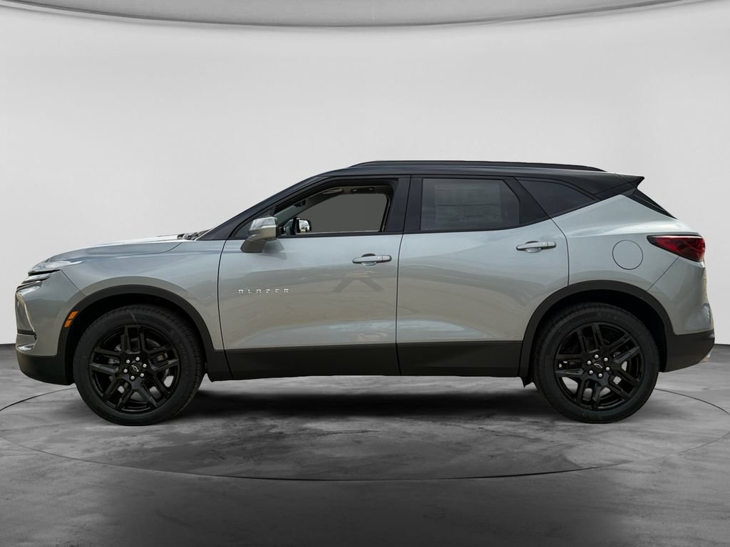 New 2026 Chevrolet Blazer LT w/ Sound & Technology Package AWD/4WD image 5