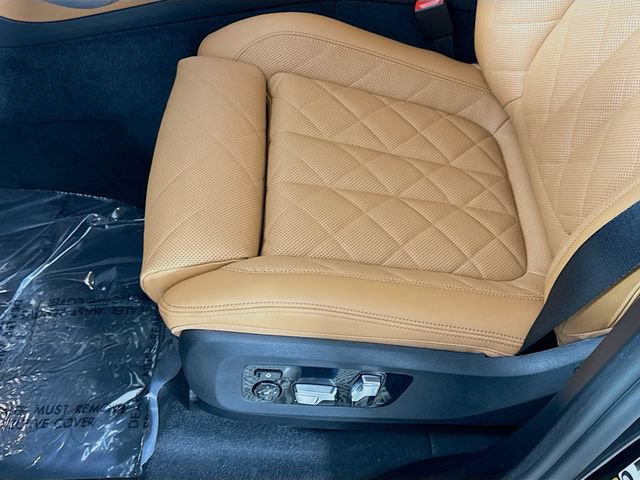 Used 2026 BMW X5 xDrive50e w/ M Sport Package AWD/4WD image 19