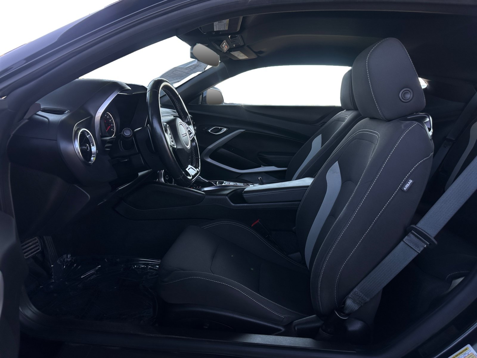 Used 2022 Chevrolet Camaro LT w/ RS Package RWD image 9