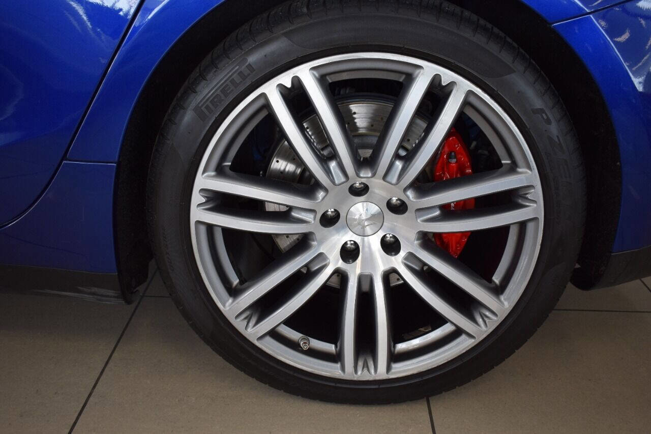 Used 2016 Maserati Ghibli S image 11