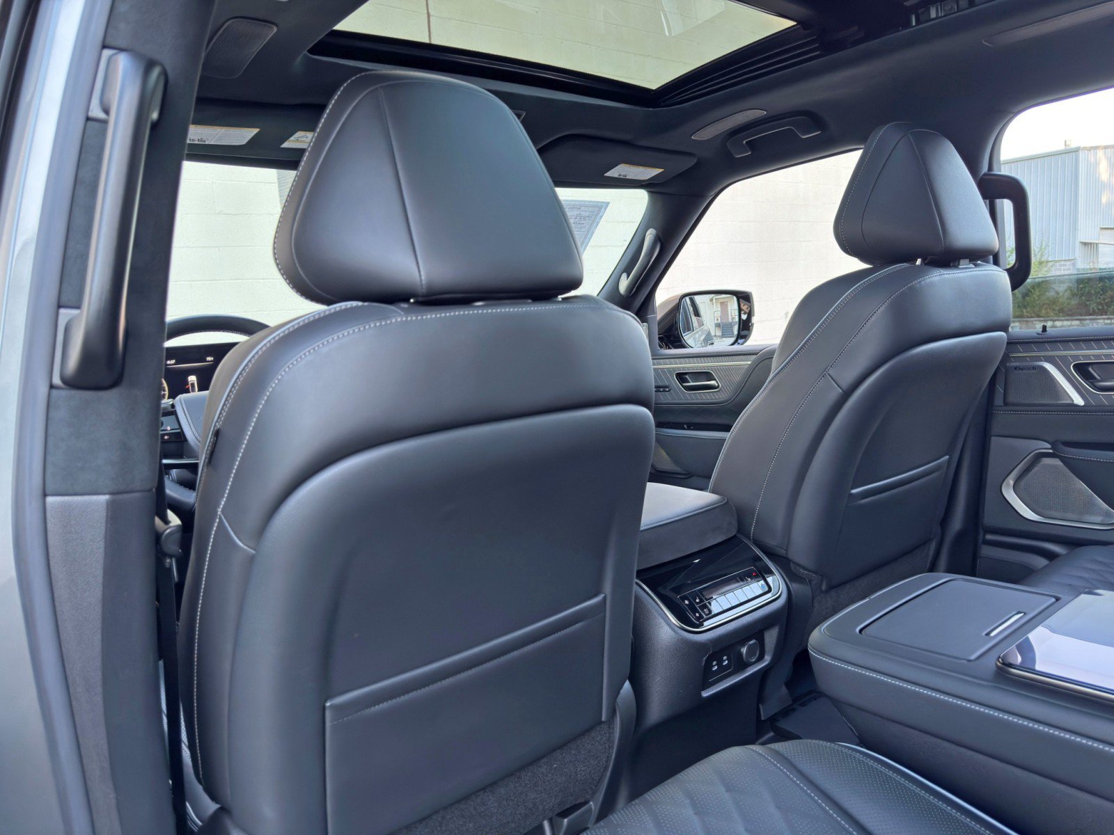 Used 2025 INFINITI QX80 Autograph AWD/4WD image 50