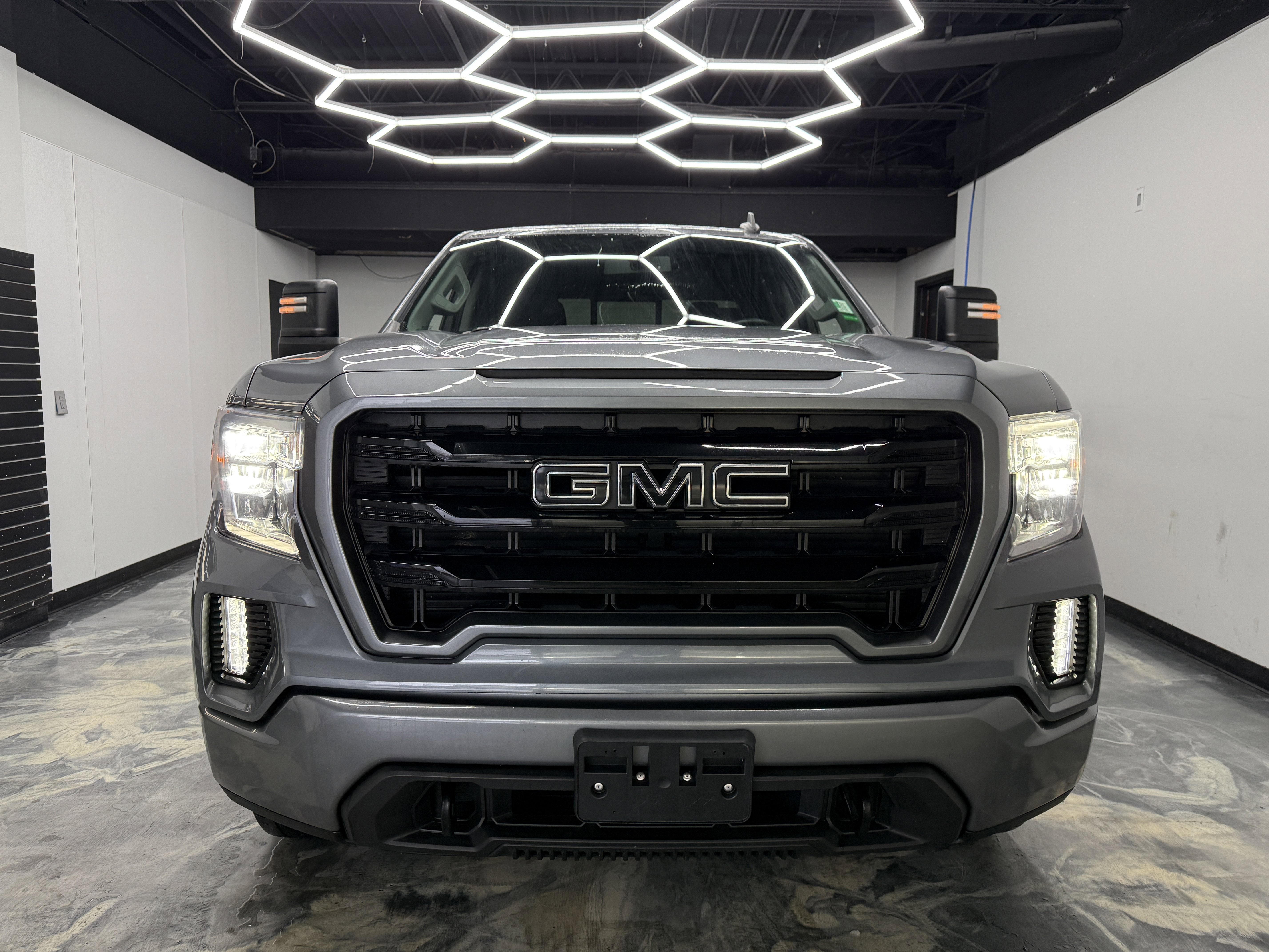 Used 2021 GMC Sierra 1500 Elevation w/ Preferred Package image 7