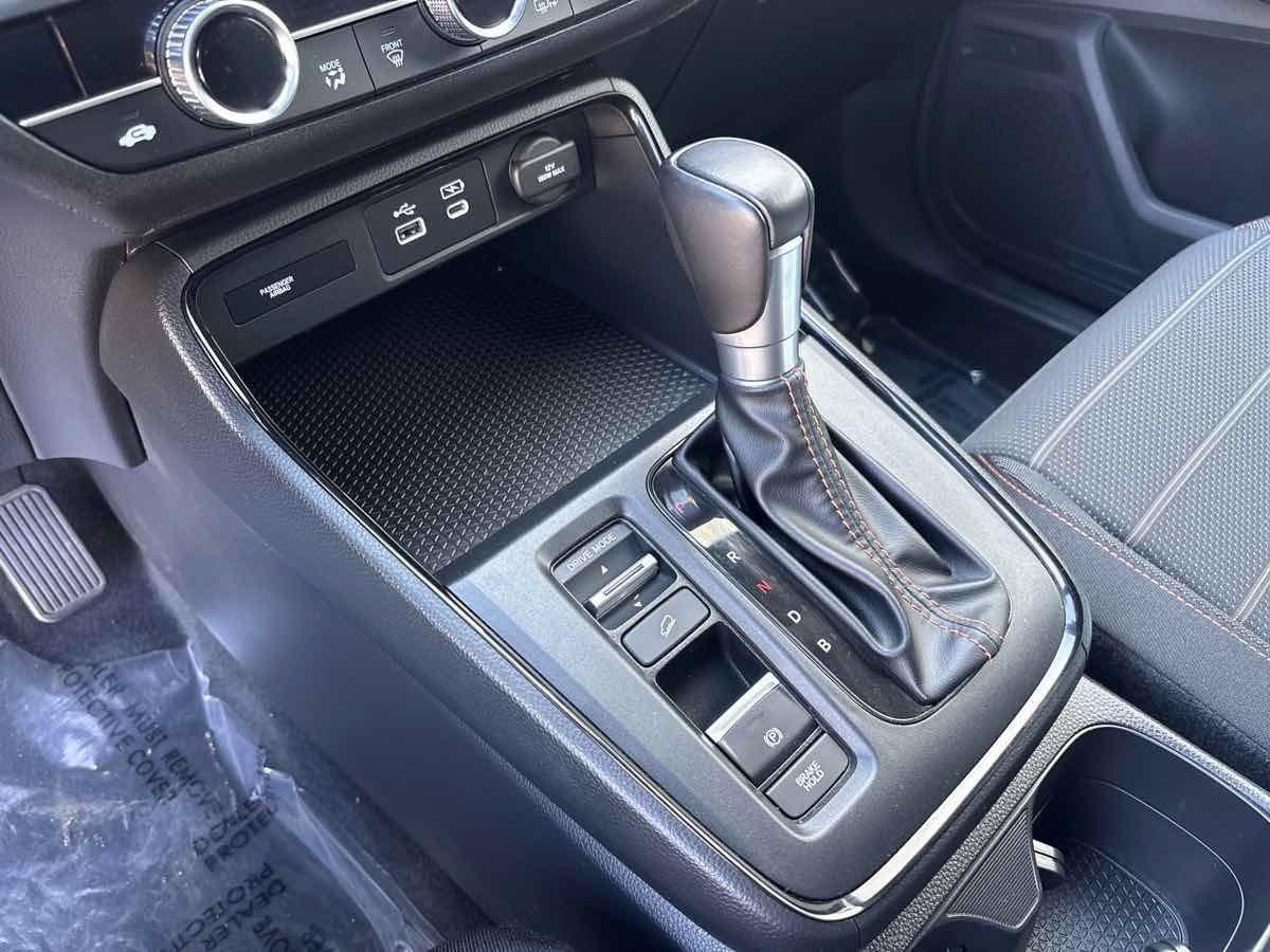 Used 2025 Honda CR-V Sport image 25