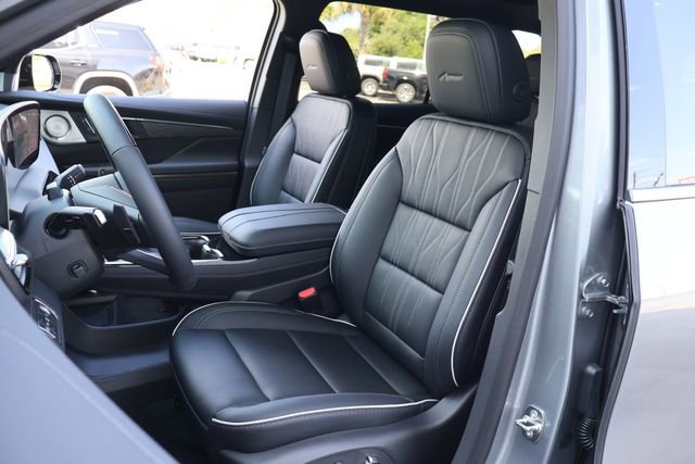 New 2026 Buick Enclave Avenir w/ Super Cruise Package FWD image 13