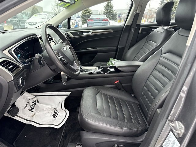 Used 2014 Ford Fusion SE w/ Equipment Group 202A image 10