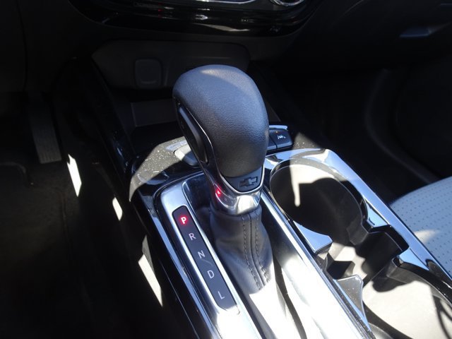 Used 2024 Chevrolet Trax LT w/ Driver Confidence Package FWD image 17