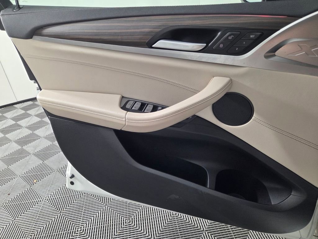 Used 2021 BMW X3 M40i w/ Executive Package image 22