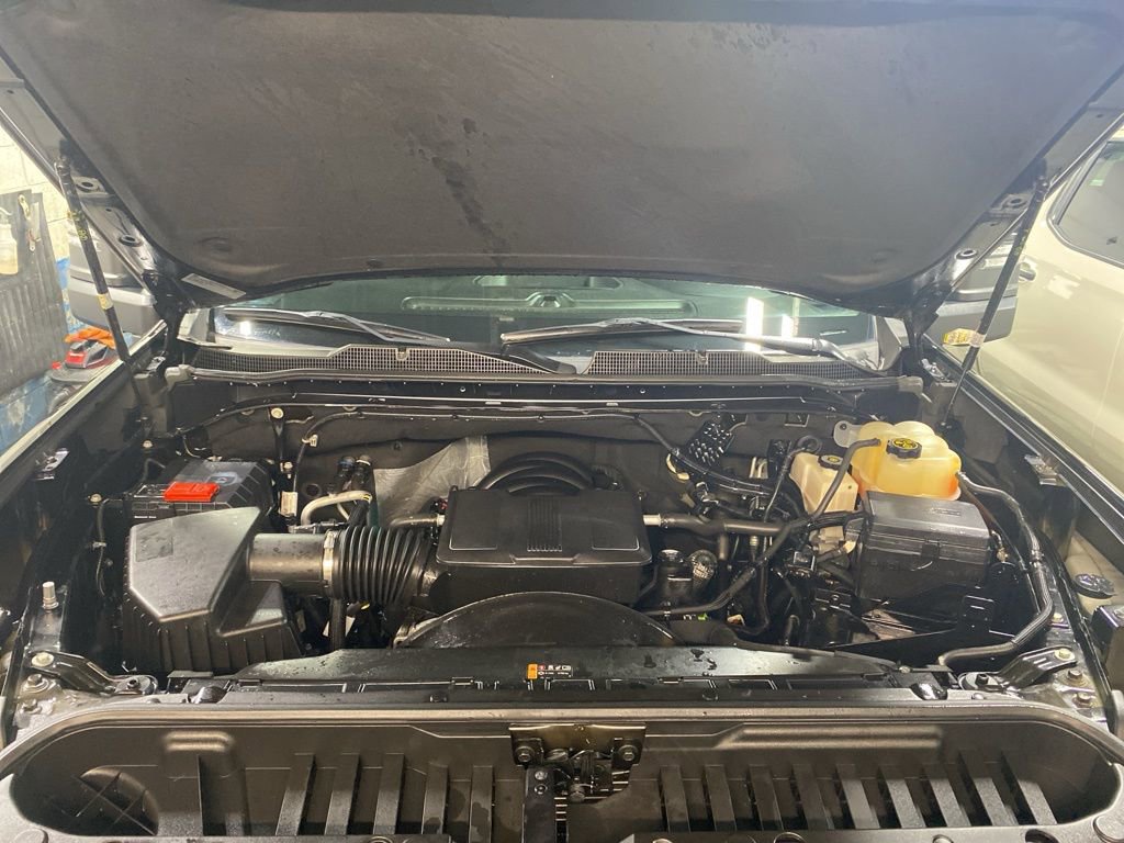 Used 2022 Chevrolet Silverado 2500 LT w/ Midnight Edition image 3