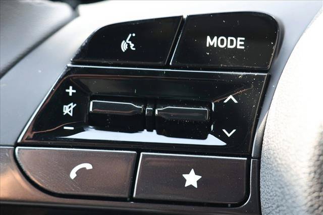 New 2026 Hyundai Elantra SEL Sport FWD image 14