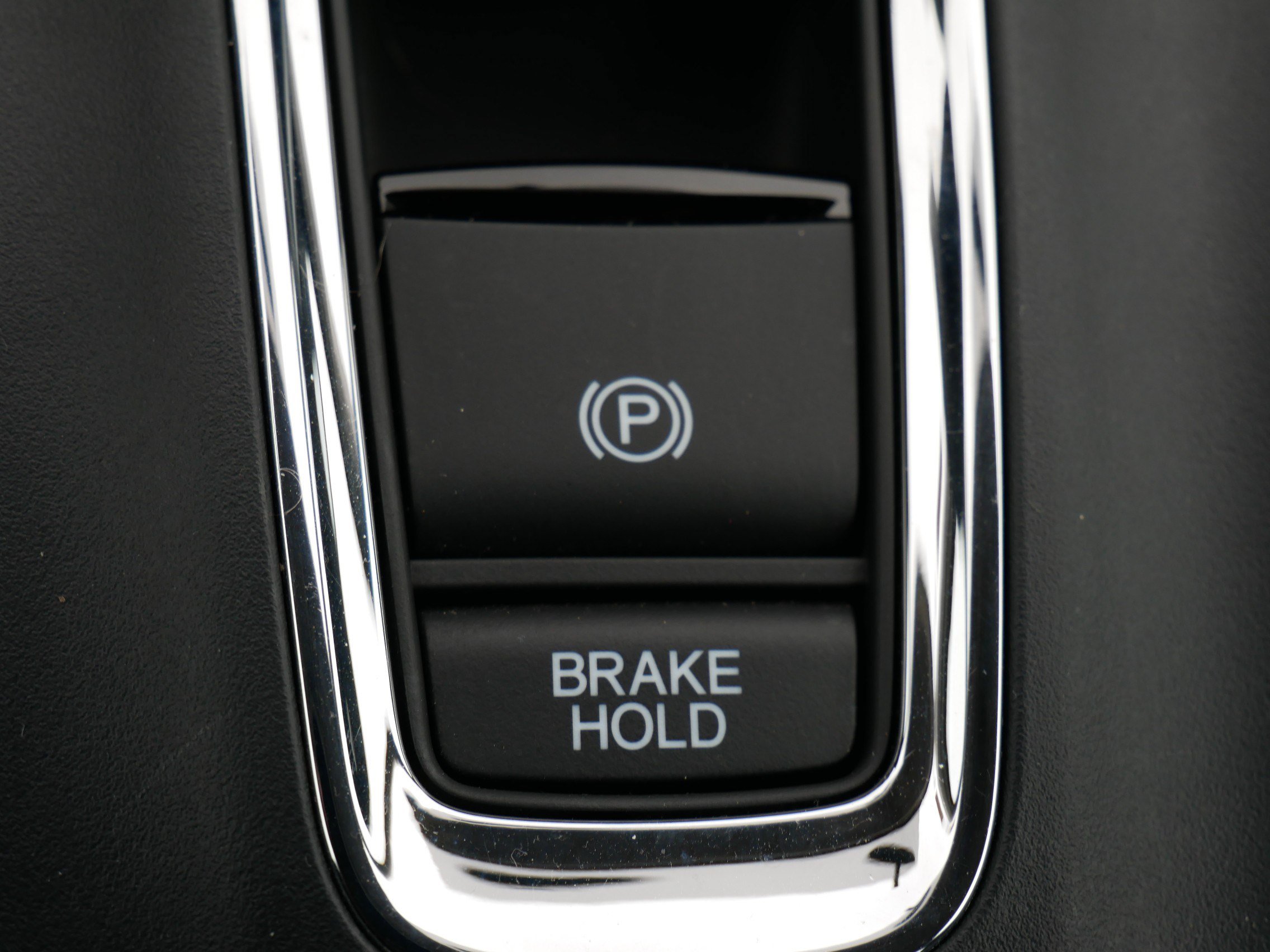 Certified 2022 Honda HR-V LX image 33