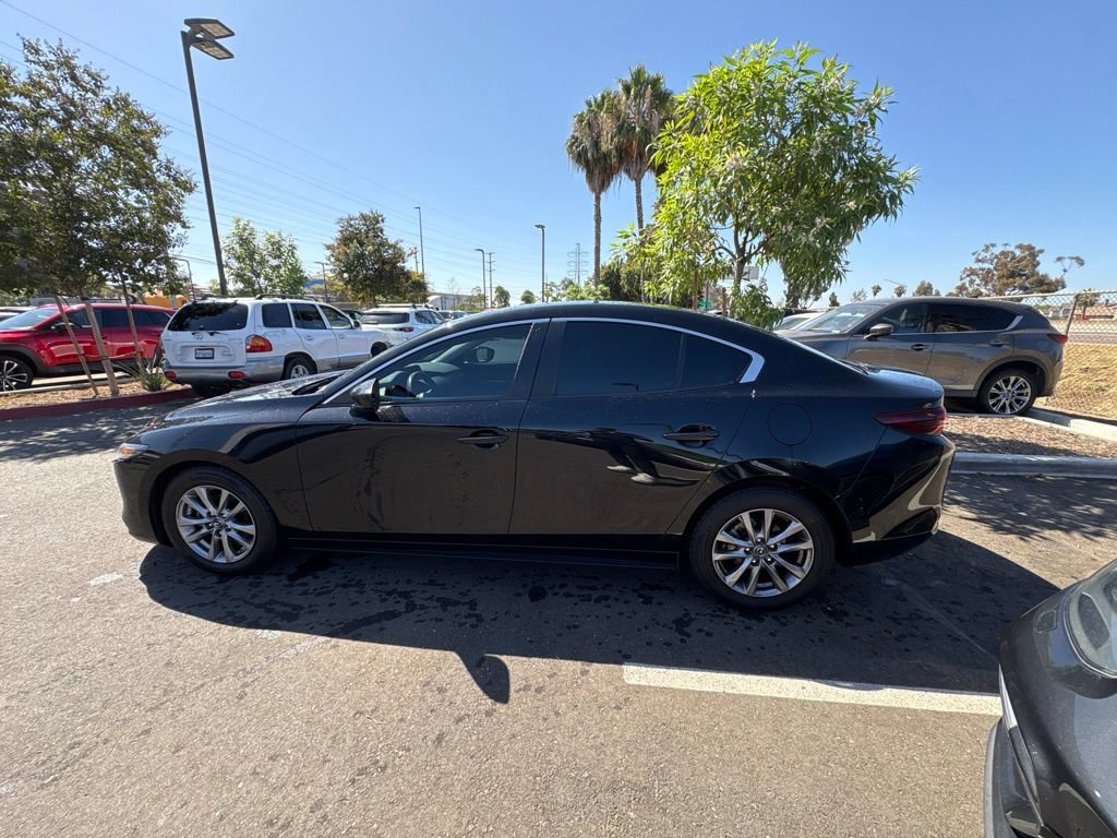Used 2021 MAZDA MAZDA3 Sedan FWD image 10