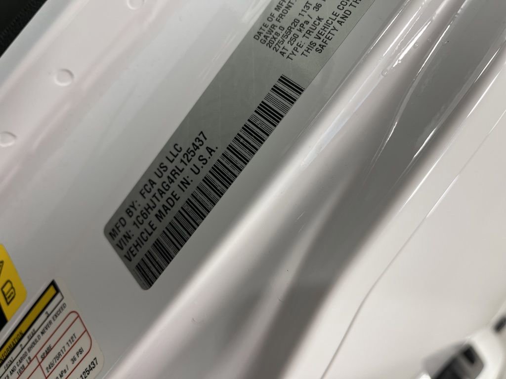 Used 2024 Jeep Gladiator Sport image 32