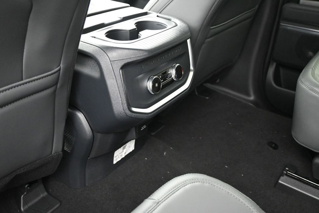 New 2026 Ford Expedition Active AWD/4WD image 20