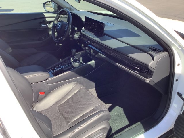 Used 2025 Honda Accord Sport image 35