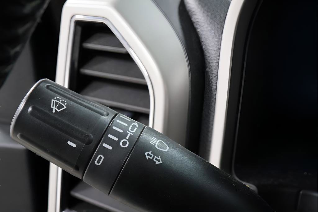 Used 2019 Ford F150 Lariat w/ Equipment Group 502A Luxury image 18