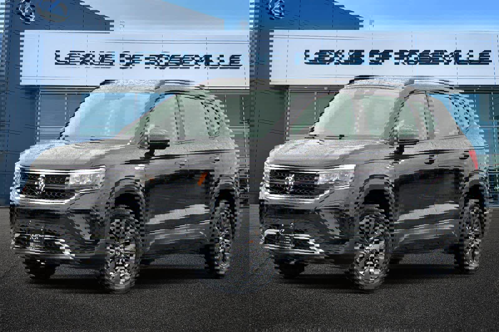 Used 2024 Volkswagen Taos S image 1