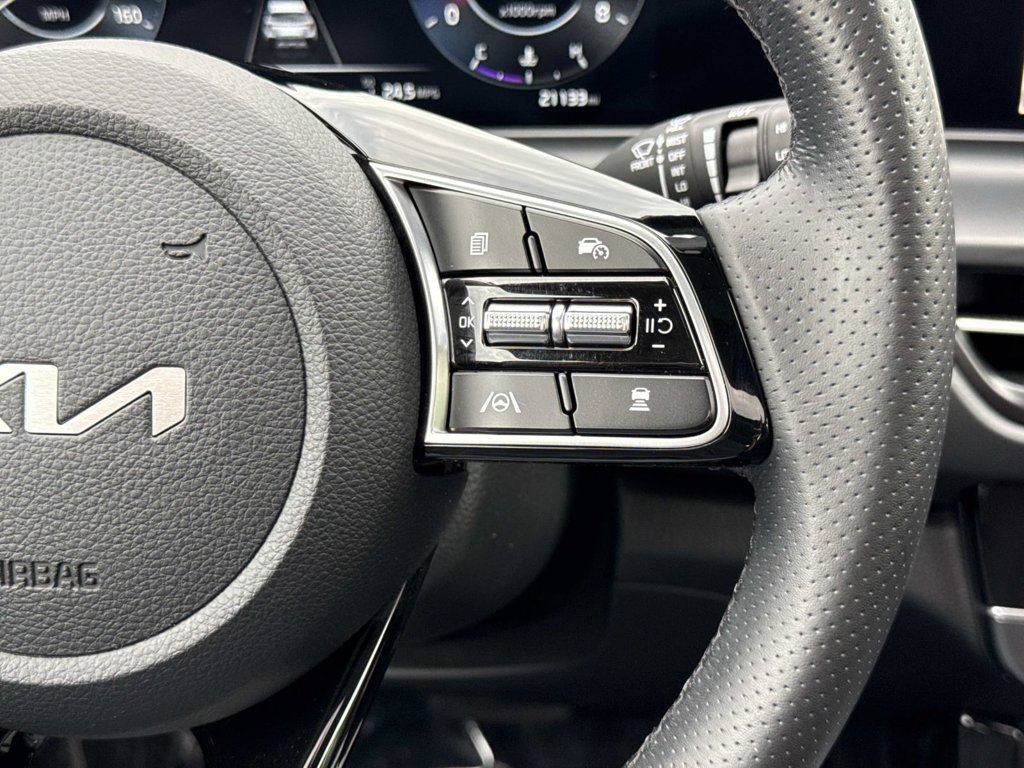Used 2024 Kia Seltos SX w/ SX Sunroof Package AWD/4WD image 9