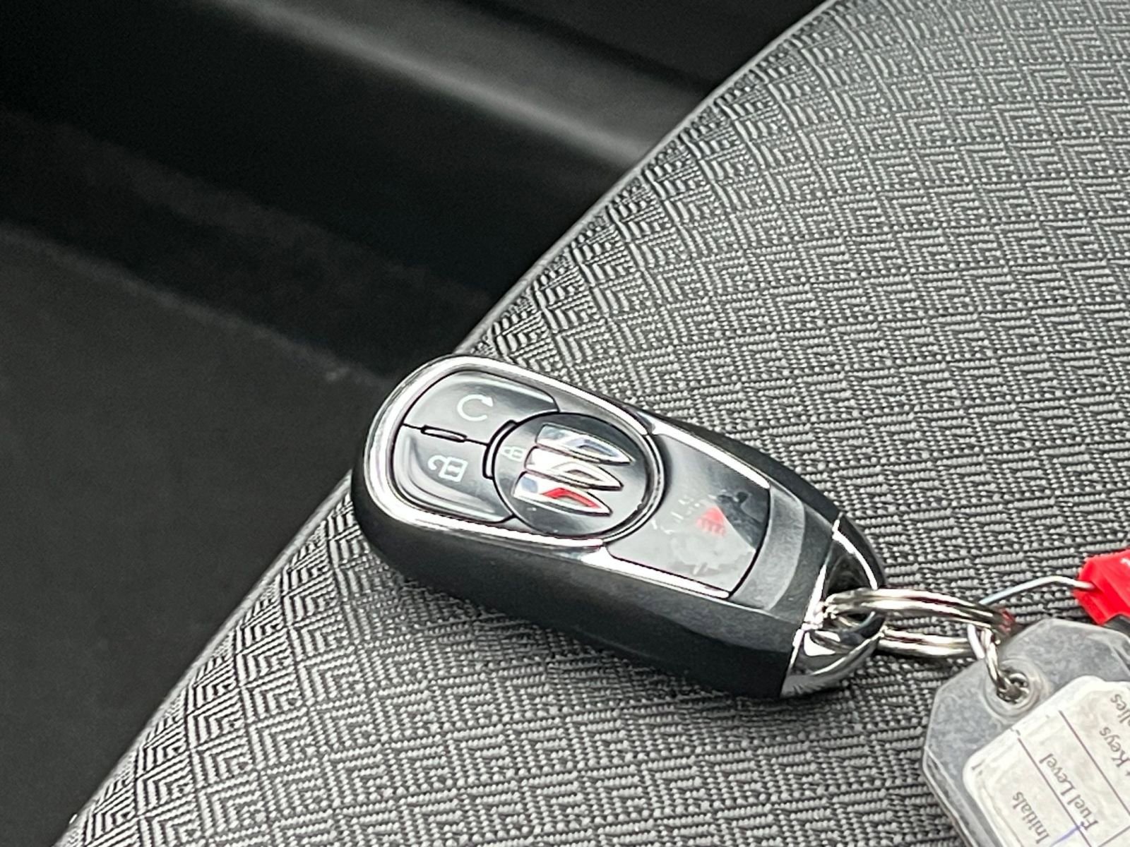 Used 2025 Buick Encore GX Preferred image 22