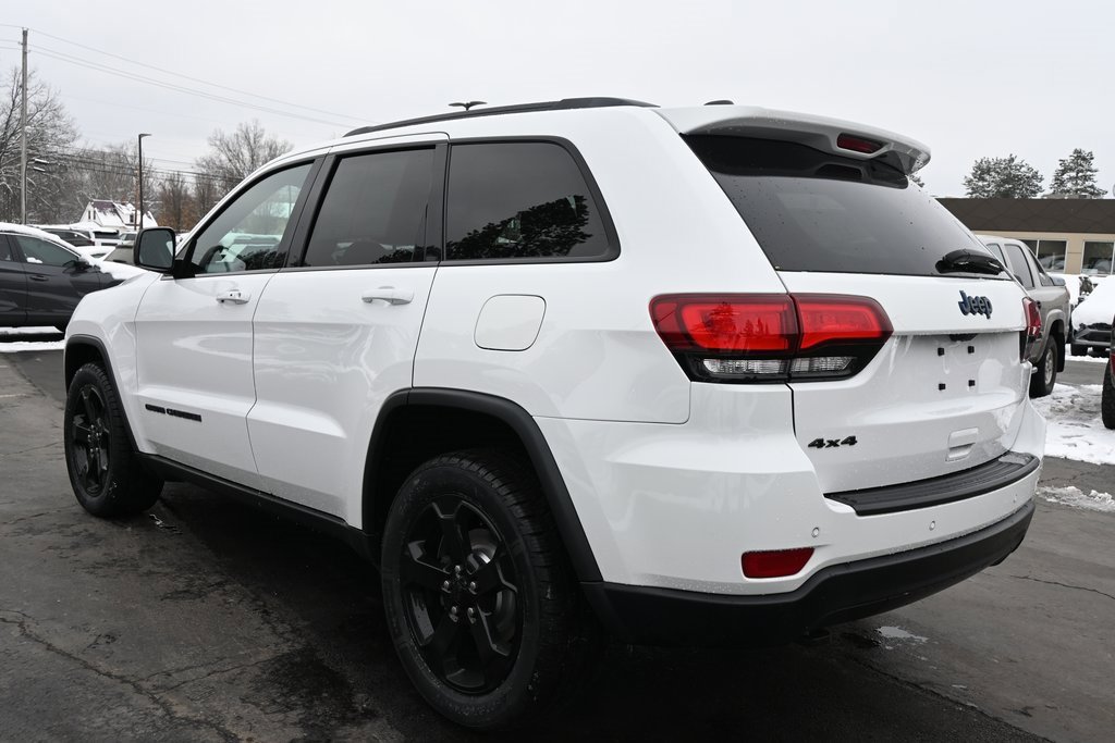 Used 2019 Jeep Grand Cherokee Laredo image 5