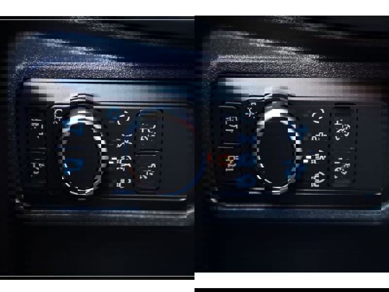 Used 2022 Ford Bronco Wildtrak image 32