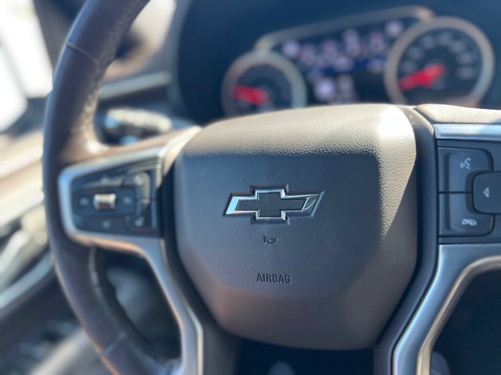 Used 2021 Chevrolet Tahoe Z71 w/ Z71 Off-Road Package AWD/4WD image 28
