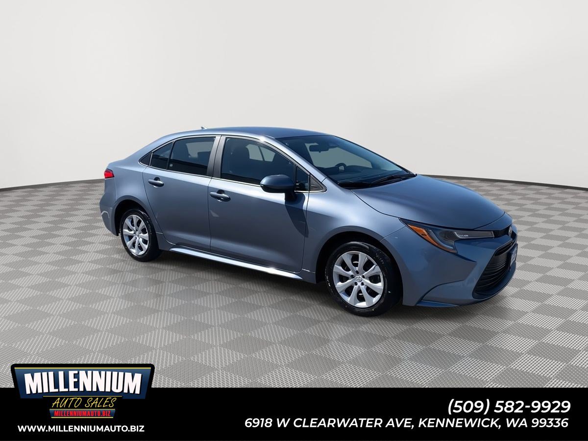 Used 2024 Toyota Corolla LE