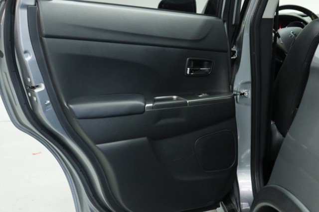 Used 2022 Mitsubishi Outlander Sport SE FWD image 30