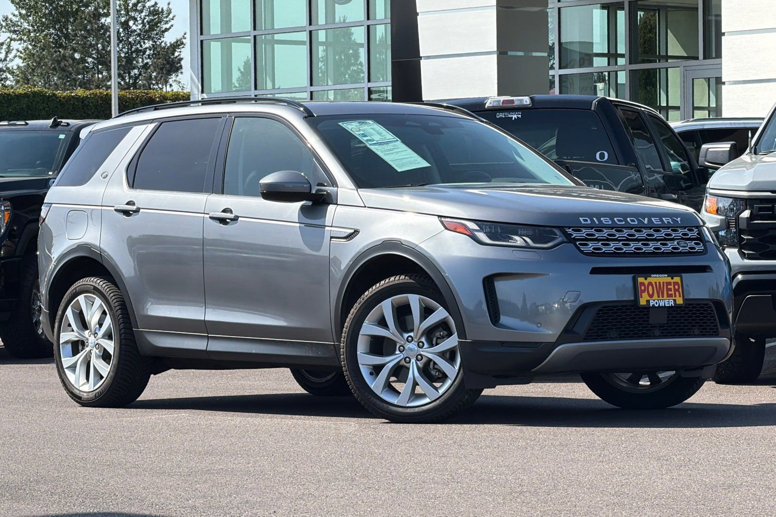 Used 2022 Land Rover Discovery Sport SE AWD/4WD image 2