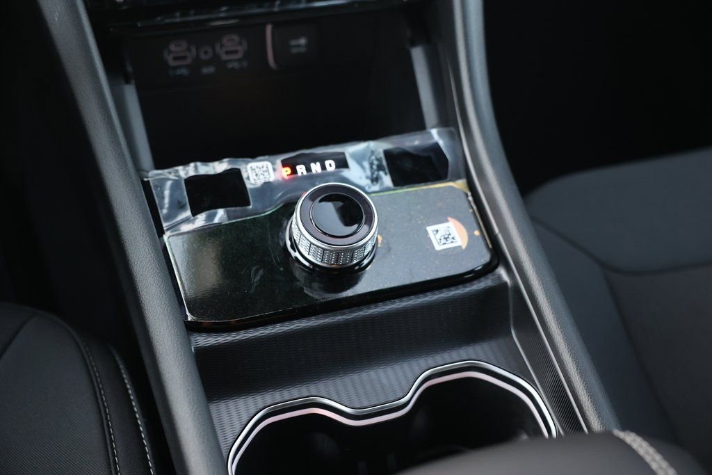 New 2025 Jeep Grand Cherokee Laredo X w/ Trailer Tow Package image 32