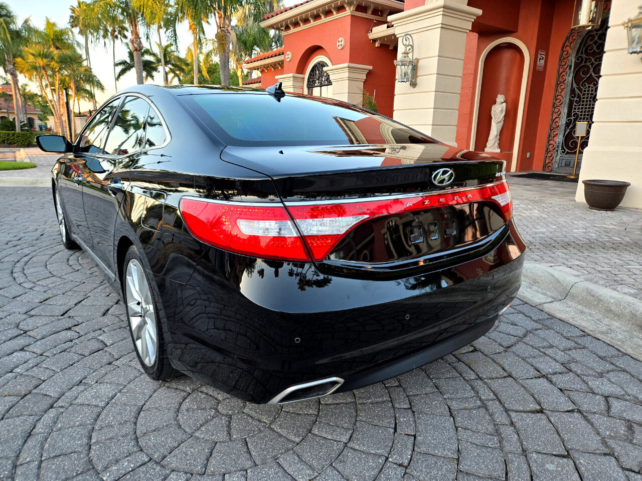 Used 2016 Hyundai Azera Limited image 12